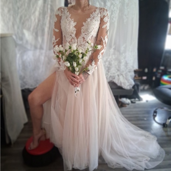 David's Bridal Sheer Lace Wedding Dress in Cream